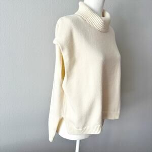The Noli‎ Shop Cropped Sleeveless Cream Turtleneck Sweater Gilet Women’s size XL